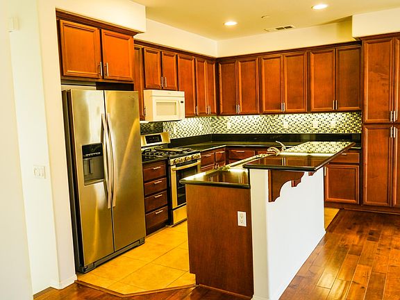 2nd image of 158 Martindale Way
