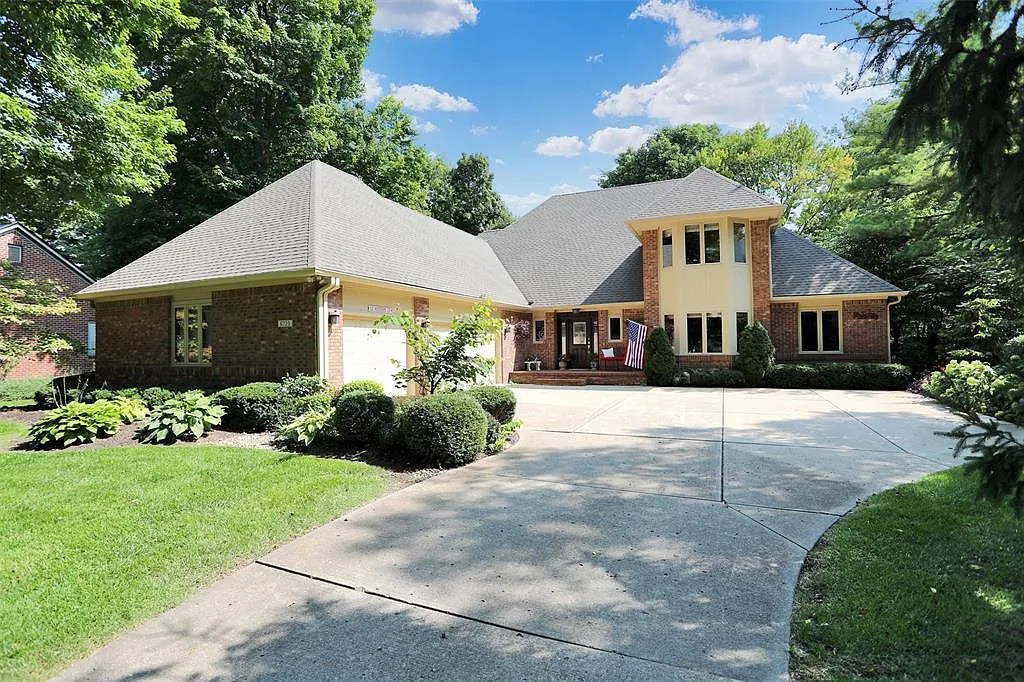 6735 Robin Hood Ct photo 1