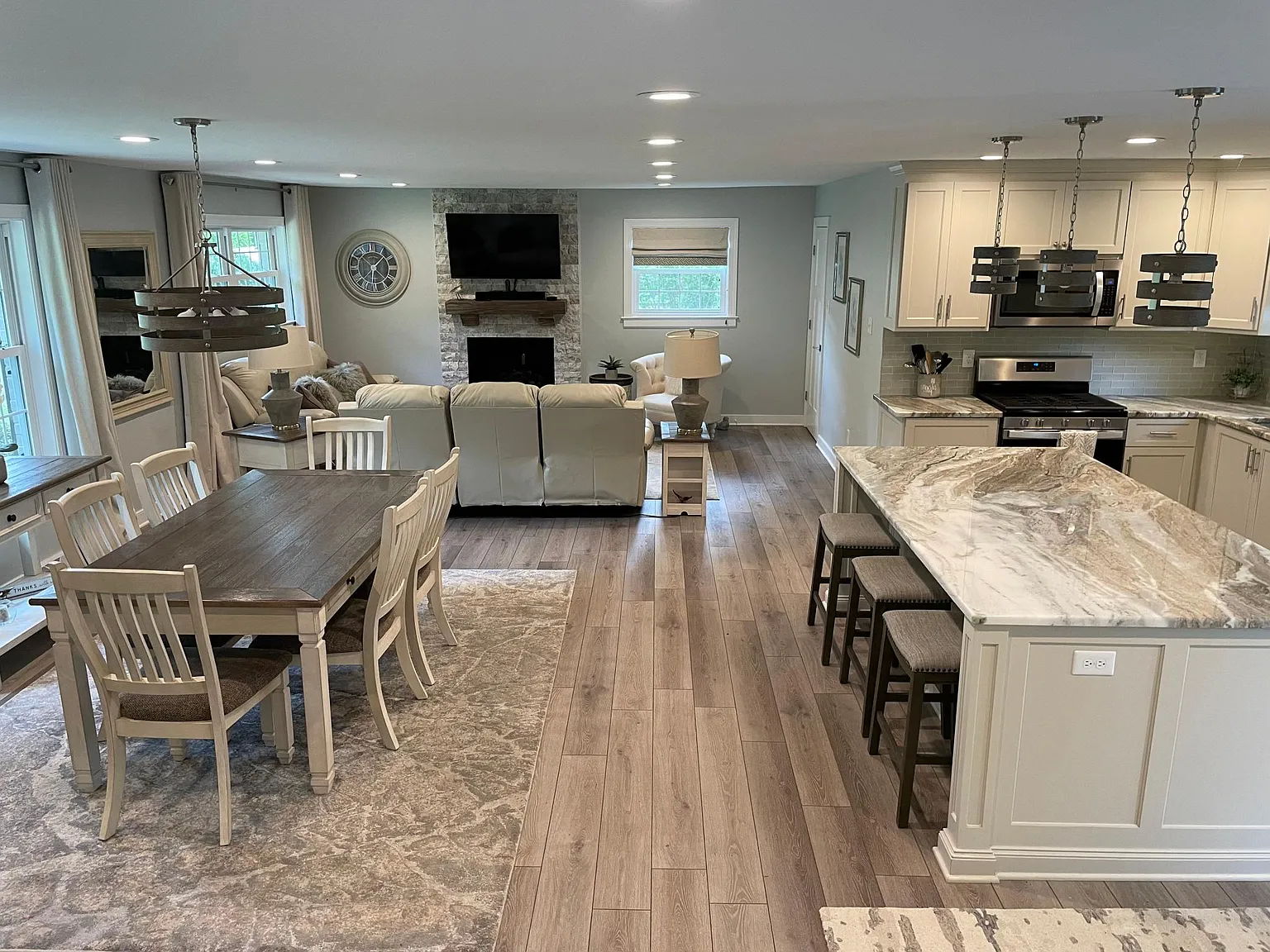 9309 Belfort Rd — Photo 2