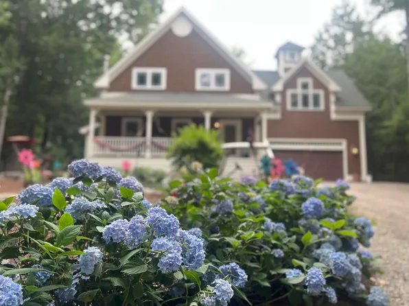 56 Kings Pine Road, Wolfeboro, NH 03894