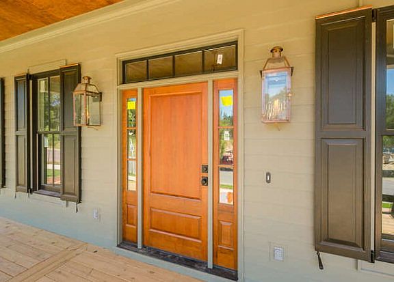 4th image of 2815 Towering Oak Dr