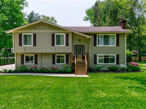 2392 Audubon Rd, Akron, OH 44320