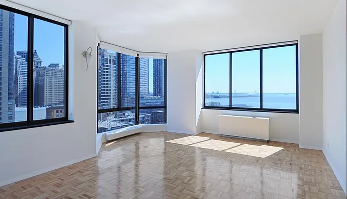 Rented by Compass | media 7