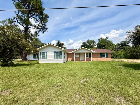 140 Lake Dr, Vidalia, GA 30474