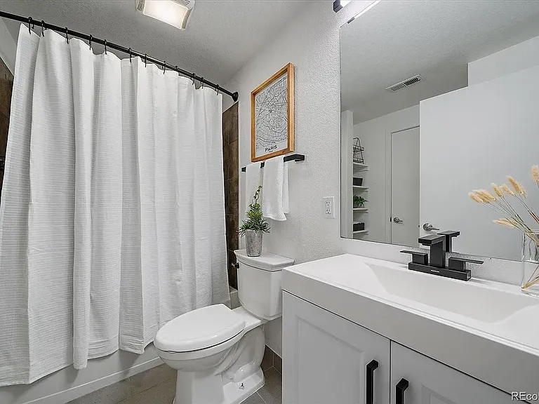 3033 Blake St #123 — Photo 21