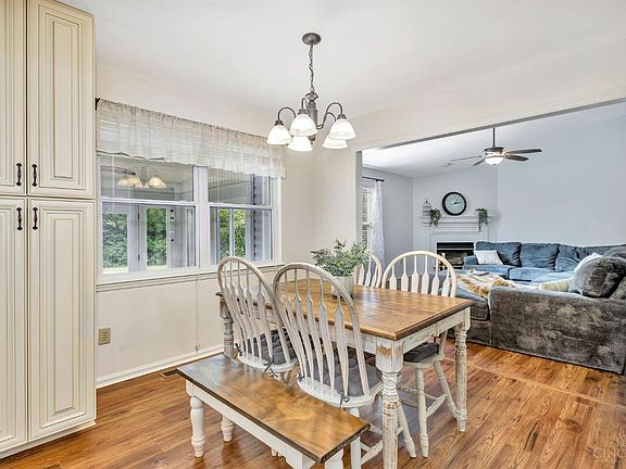 5th image of 7350 Stoney Pointe