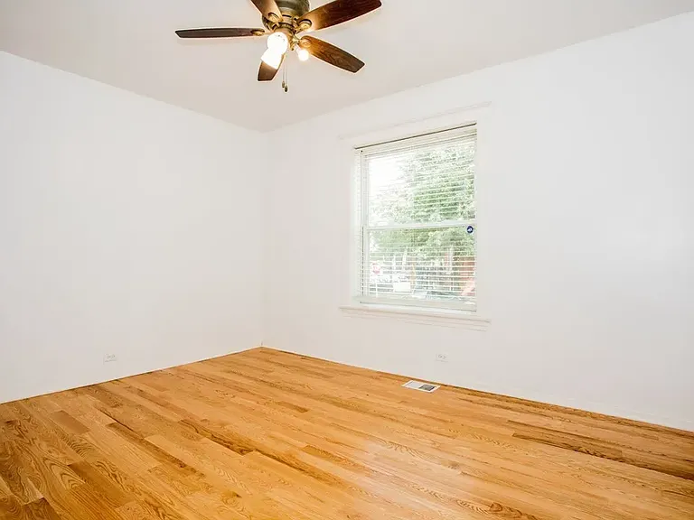2057 N Albany Ave #1 — Photo 16