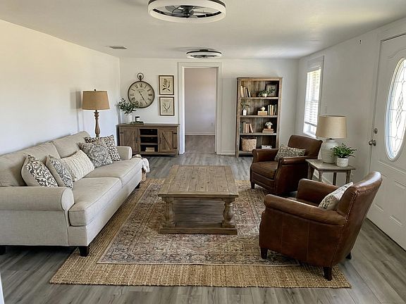 4th image of 2429 Duraso Dr