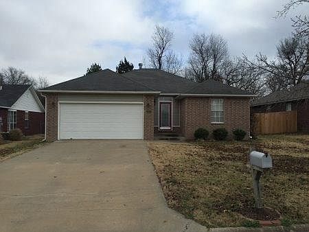 1st image of 862 S Liberty Dr