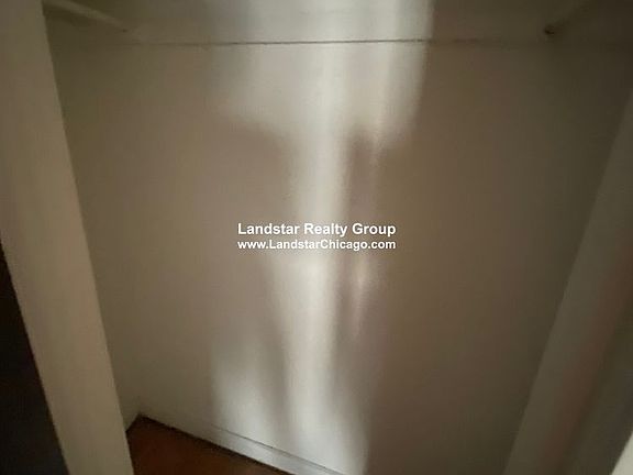 5th image of 1918 W Morse Ave APT 3S