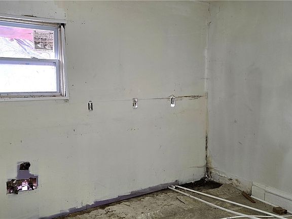 4th image of 539-541 Campbell St