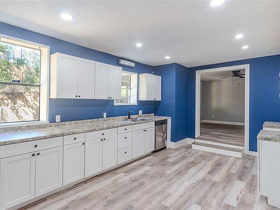 4th image of 7811 E Watson St