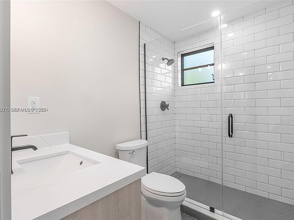 4th image of 8421 SW 27th Ter