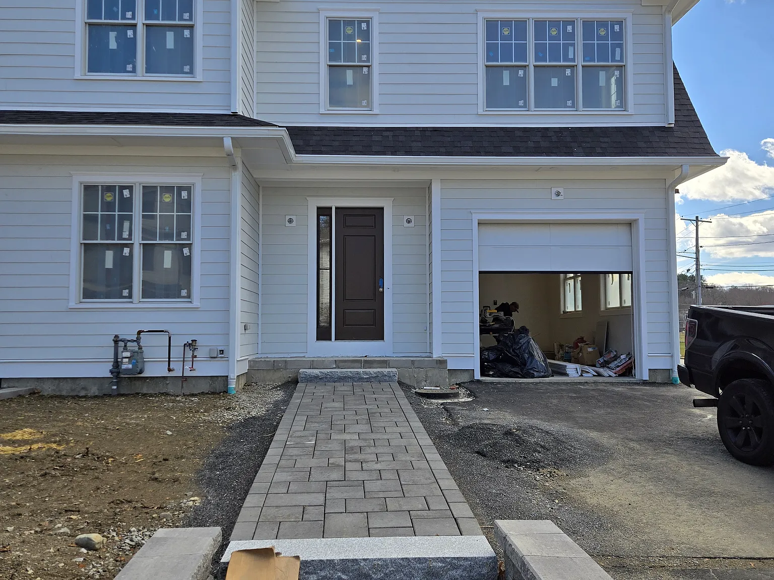 5 bed, 4.5 bath, 4000 sqft, $12,000 — Photo 1