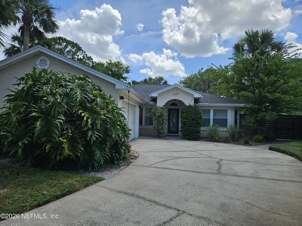 1124 LINKSIDE Court W, Atlantic Beach, FL 32233