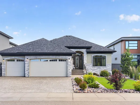 4707 Woolsey Cmn NW, Edmonton, AB T6W 2E2