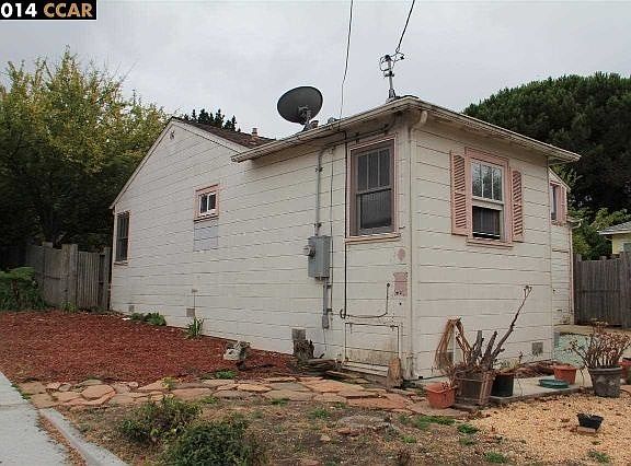 4th image of 1875 Carlson Blvd