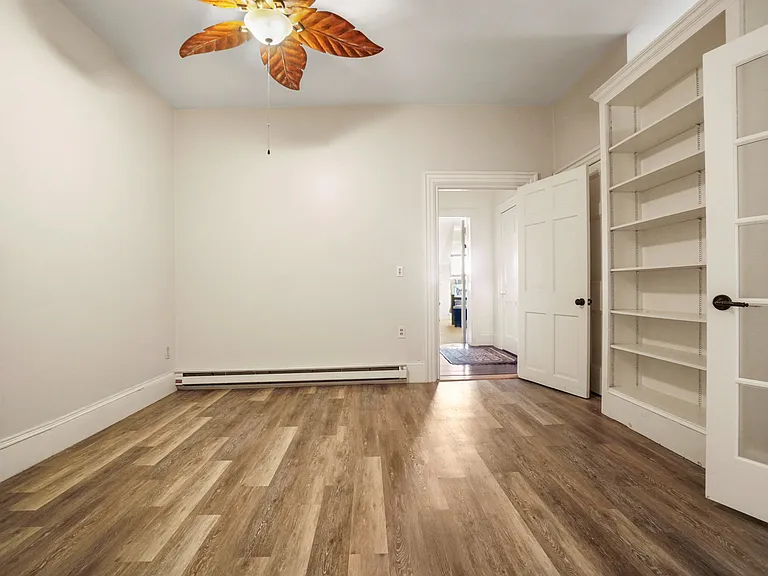 17 Gloucester St #7 — Photo 5