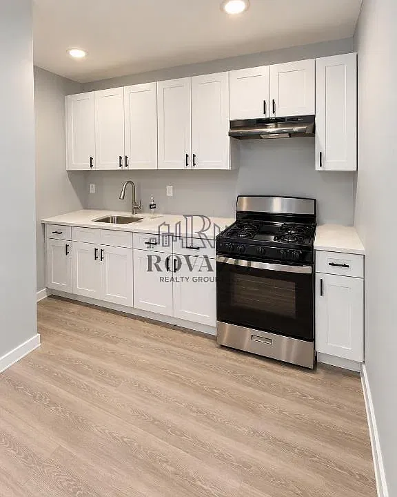 252 Lehigh Ave #33