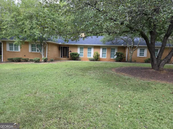 350 Castlegate Rd, Macon, GA 31210