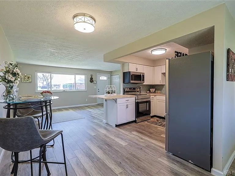 5595 Shady Oak St — Photo 17