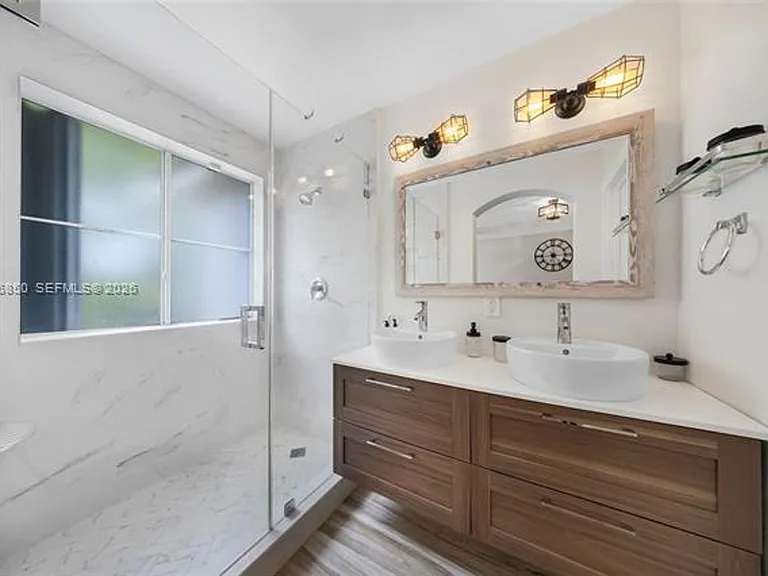 8942 W Flagler St #3 — Photo 16