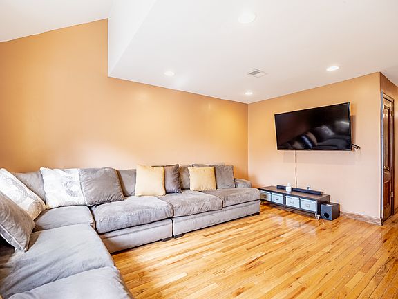 5th image of 111B Pond Way #1