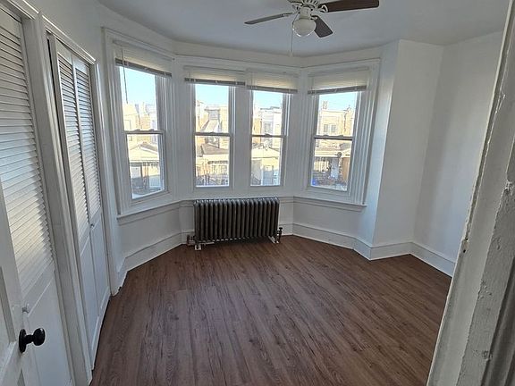 3rd image of 156 W Albanus St