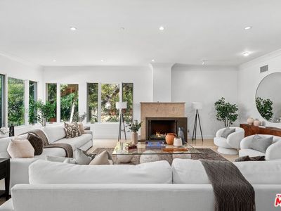 9580 Shirley Ln, Beverly Hills, CA, 90210