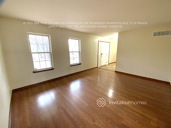 2nd image of 153 Wedgeport Ct