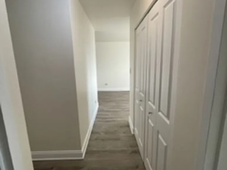 Live the Lakefront Dream at North Shore Apartments — Photo 10