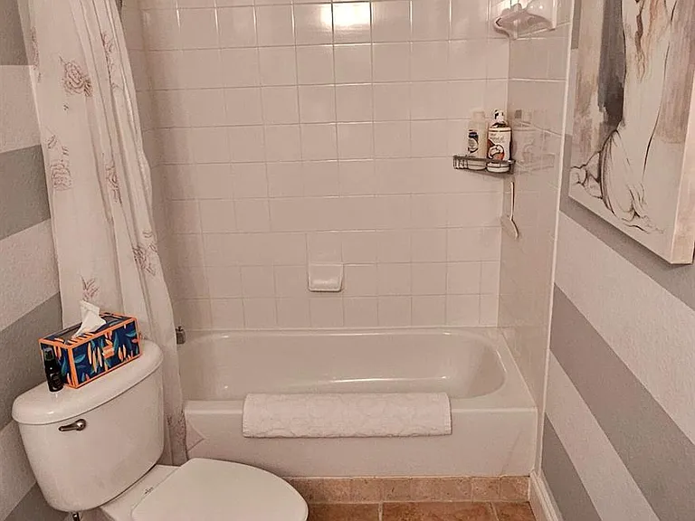 2805 Veronia Dr #107 — Photo 18