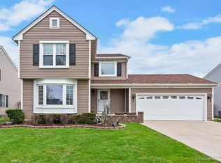516 Southwood Cir, Streamwood, IL