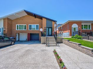 2560 Palisander Ave, Mississauga, ON L5B2L2