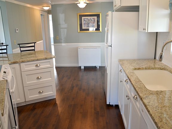 5th image of 24 NE North Warner Dr