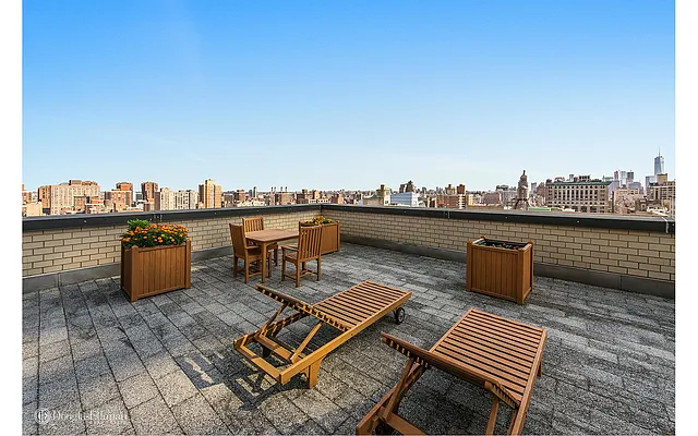 Sold by Douglas Elliman | media 8