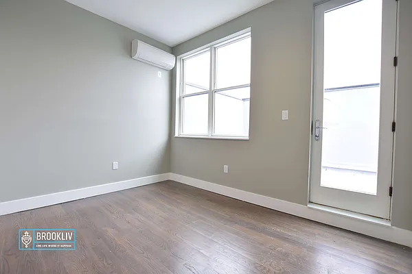 Rented by null | media 36