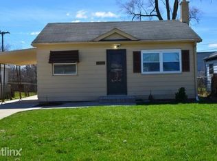 1930 Larchwood Dr, Troy, MI 48083