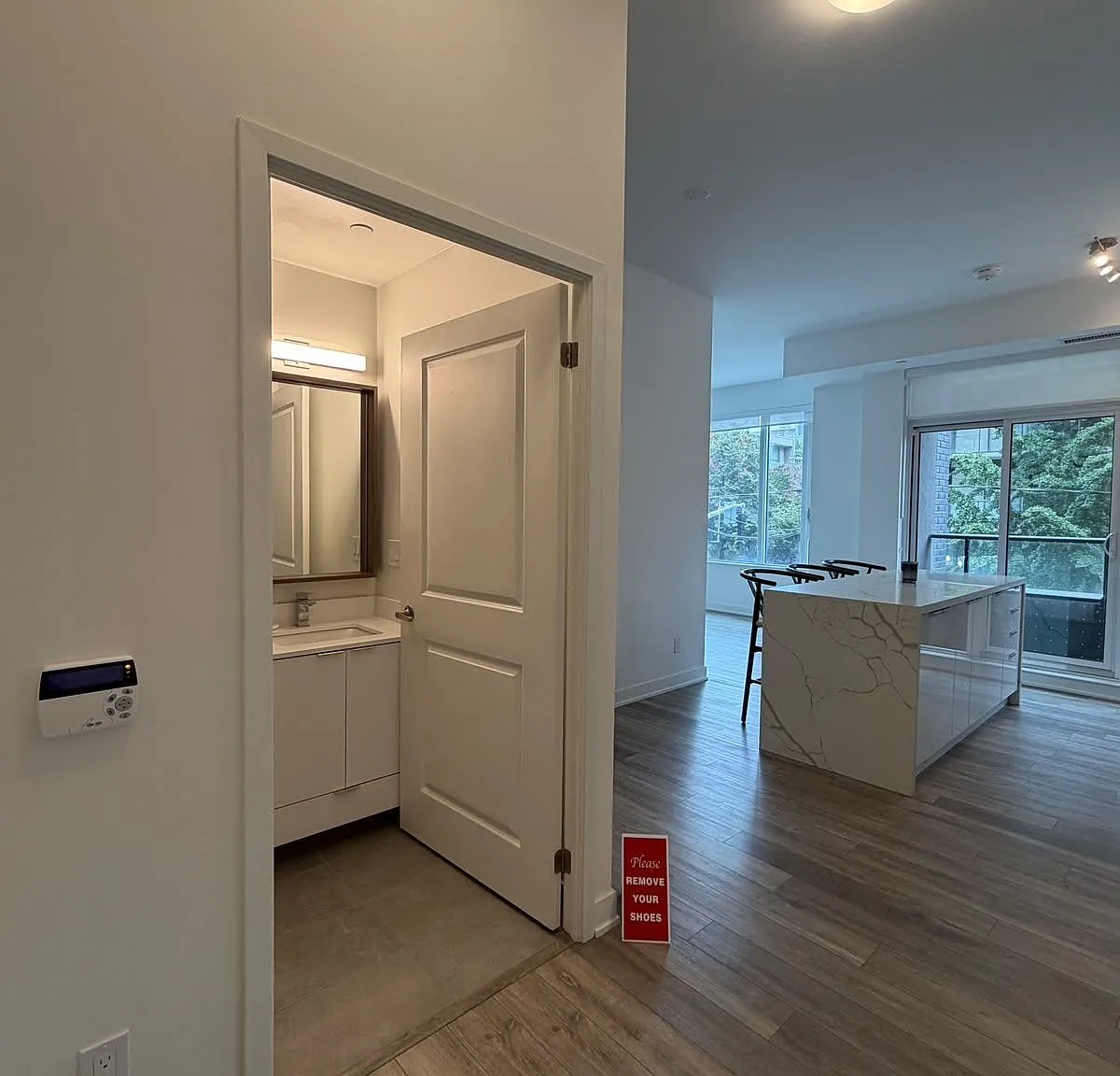 2 bed, $3,500 — Photo 3