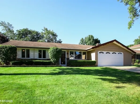 1901 Cannon Ct, Schaumburg, IL 60193