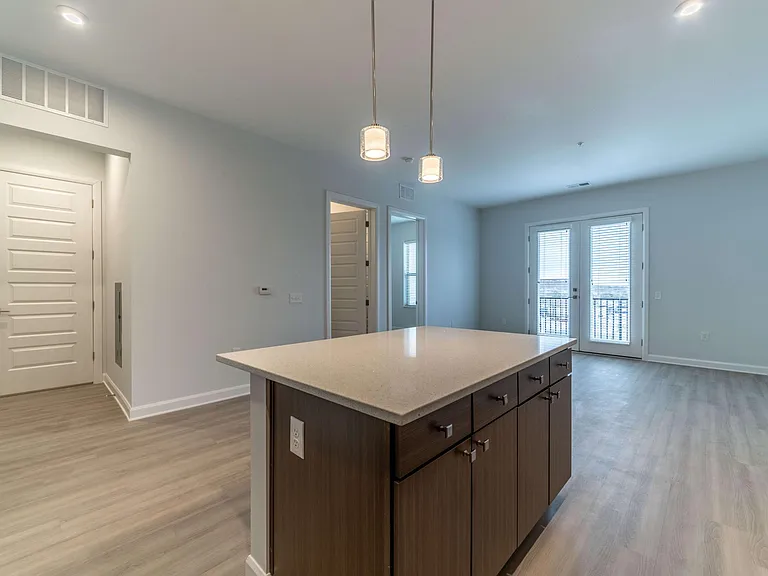 Quinn Apartments — Photo 10