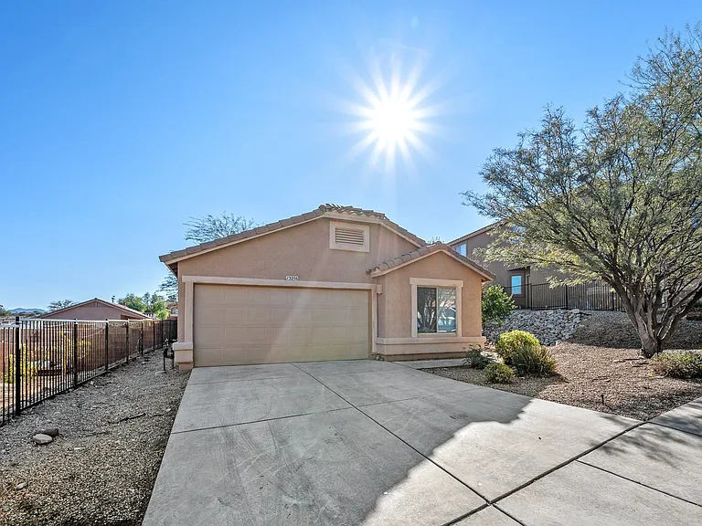 13256 E Coyote Well Dr — Photo 2