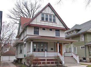 315 N Grove Ave, Oak Park, IL 60302