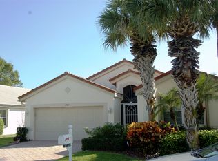 6569 Sun River Rd, Boynton Beach, FL 33437