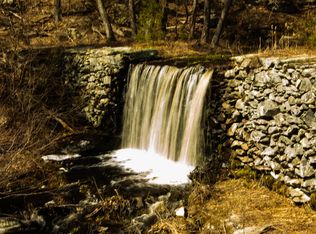 274 Log Rd, Smithfield, RI 02917