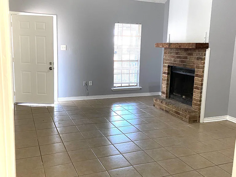 120 Beech St — Photo 4