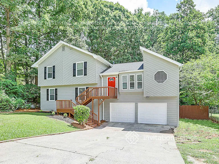 164 Kathryn Dr — Photo 3
