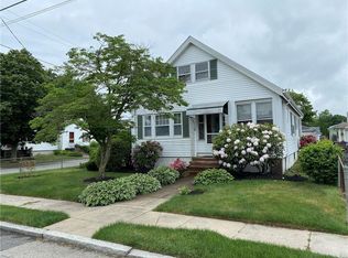 36 Riverfarm Rd, Cranston, RI 02910