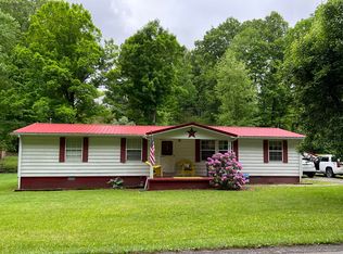 855 Kentucky Rd, Summersville, WV 26651