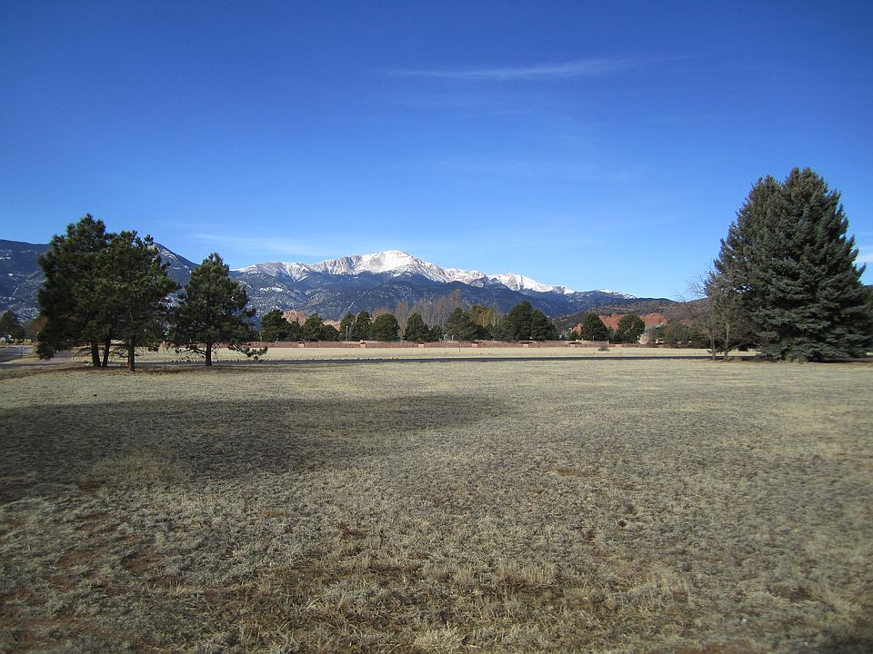 2nd image of 3305 Hill Circle